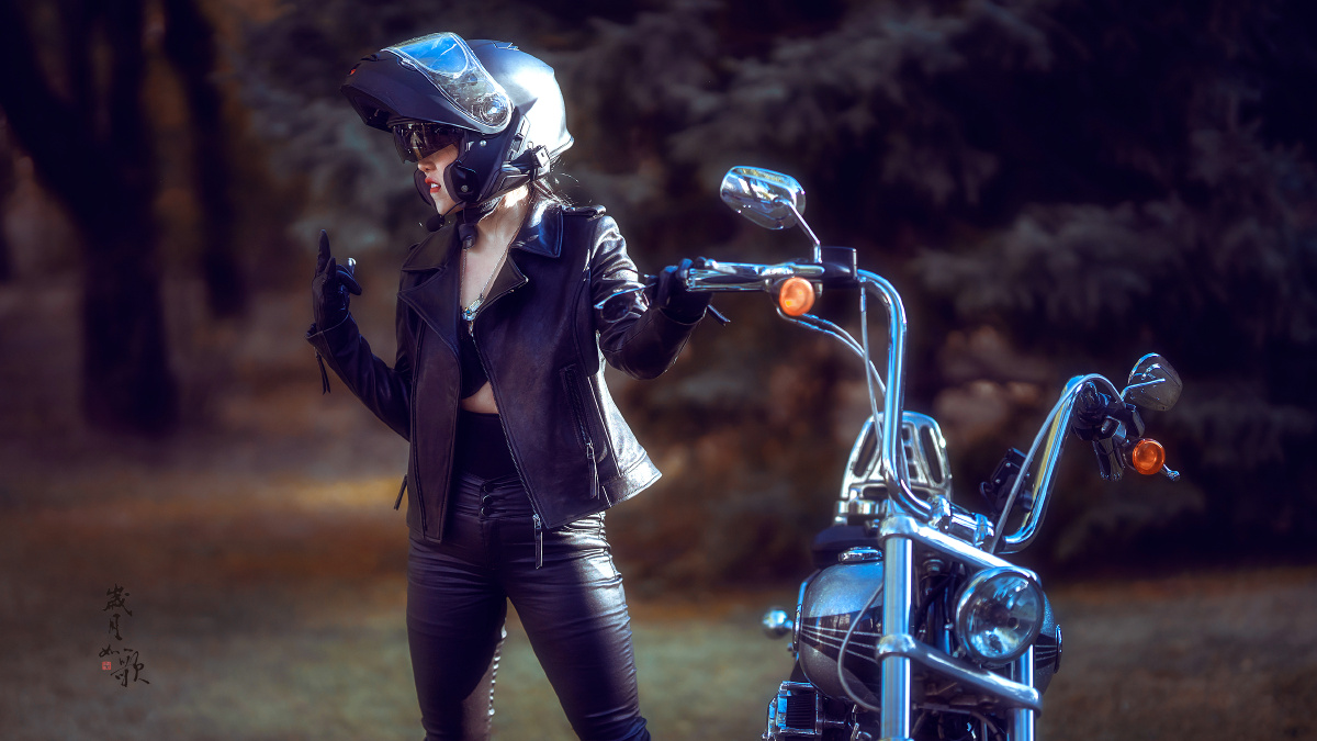 机车女郎 薇薇安