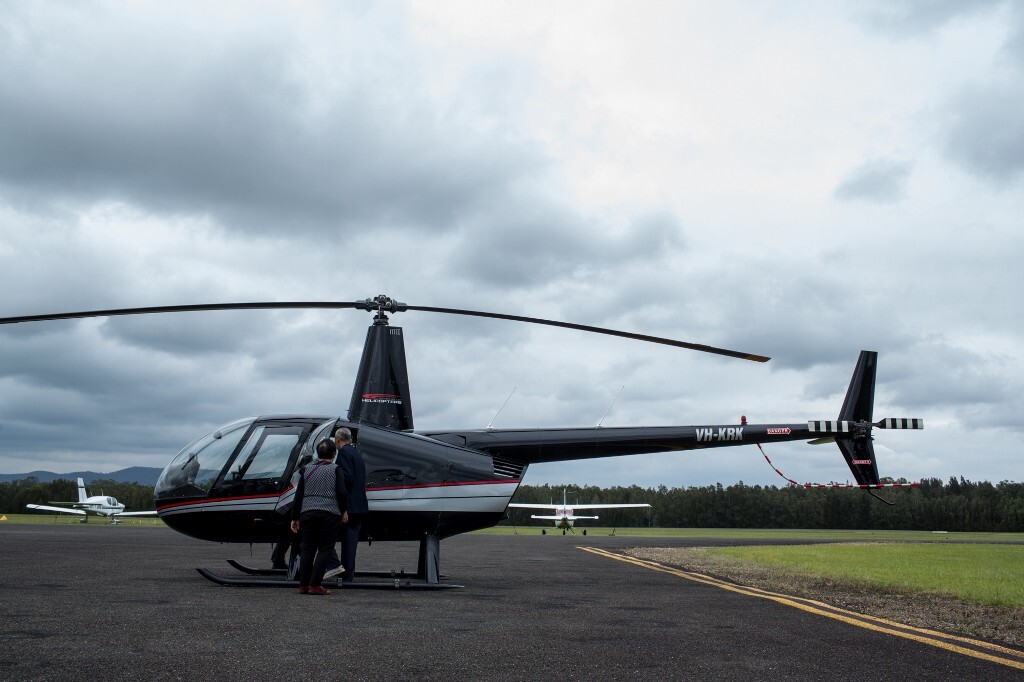 2015年11月14日,新南威尔士州Cessnock Aerodrome。父母第一次乘直升飞机。