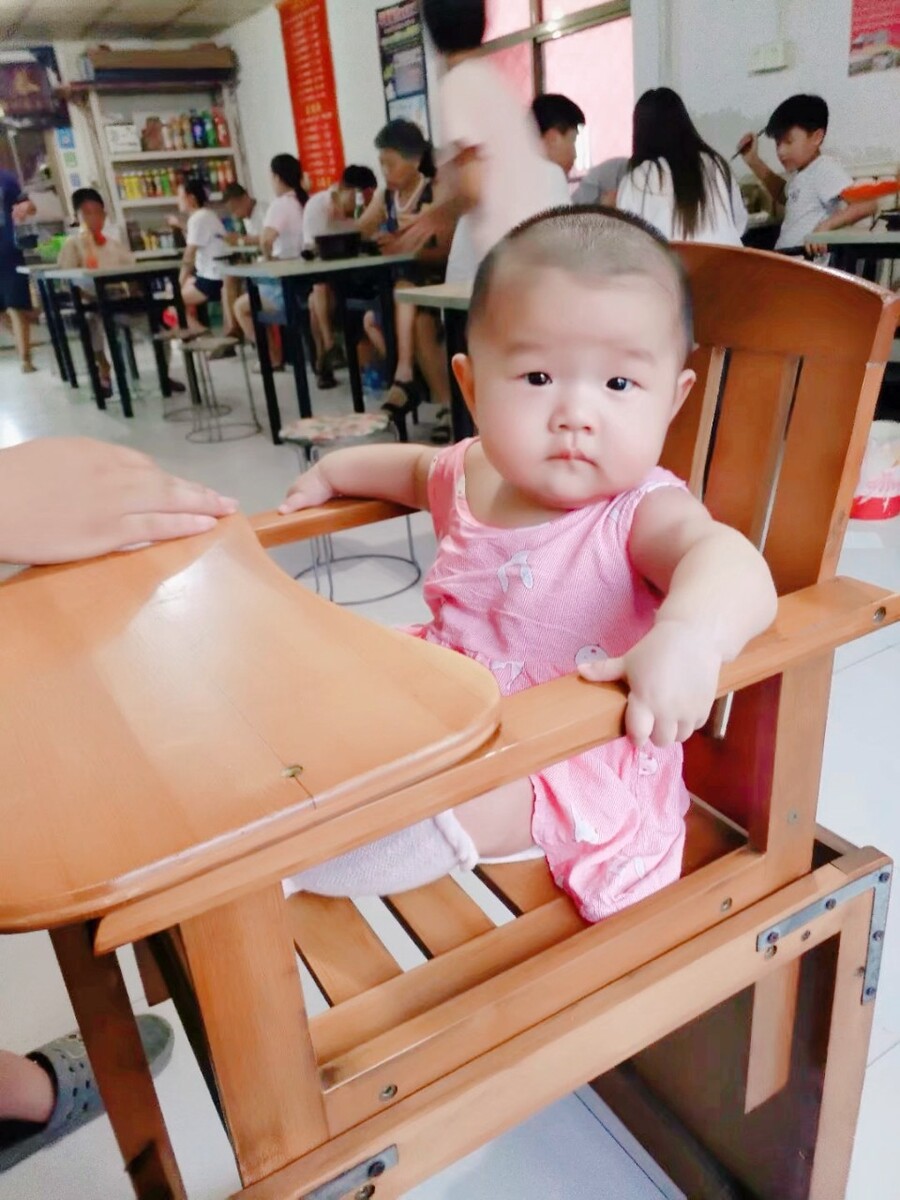 去陪妈妈吃米线了，?️