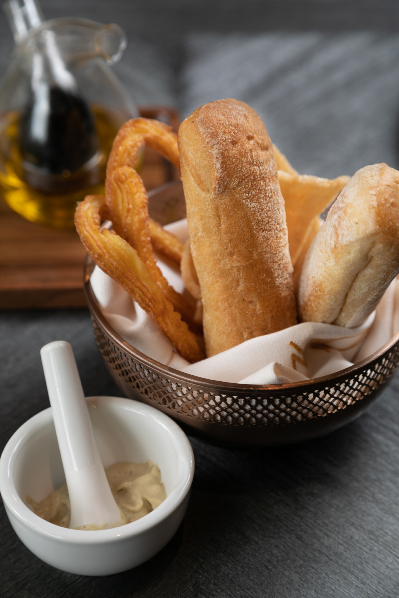 〈餐前面包〉哦对了,提醒你一下,觅品的餐前面包几乎一月一更新,所以