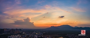 平天山晚霞X