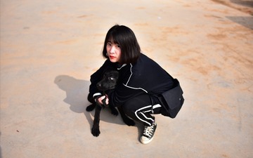 1054330