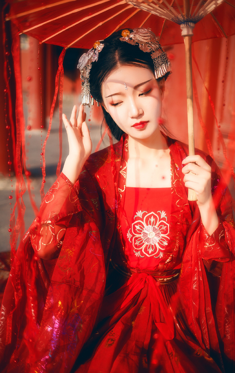 你们要的红色汉服来了