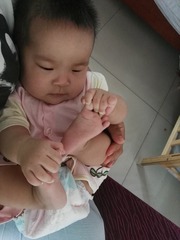 389429