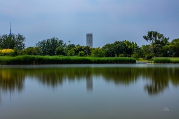 001