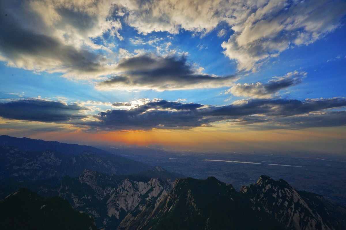 日落华山,夕阳云海之上…… - sandy_ev - 图虫