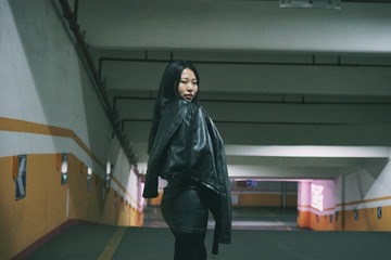 001