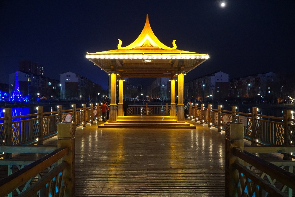 夜景亭子