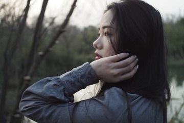 001
