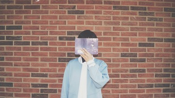 001
