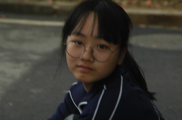 251112
