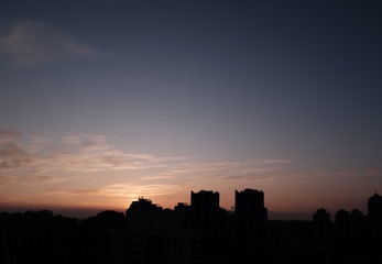 965882