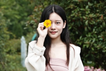 540925