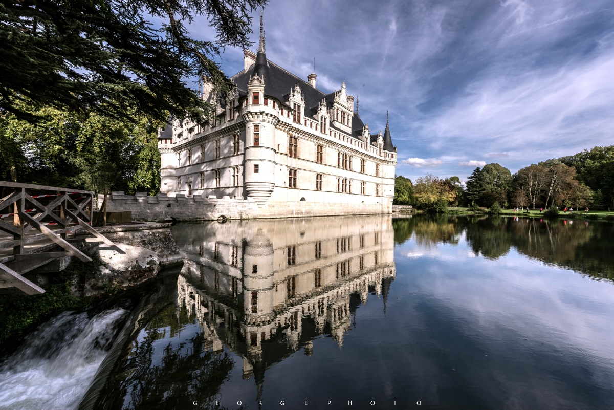 阿宰勒里多城堡