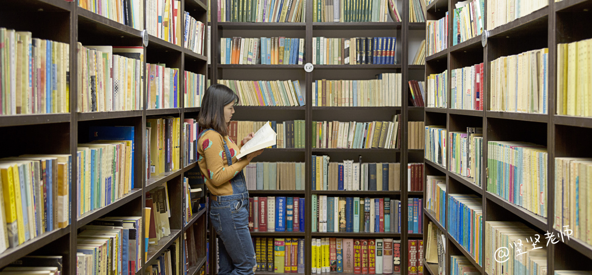 为女友拍写真杂书馆专题