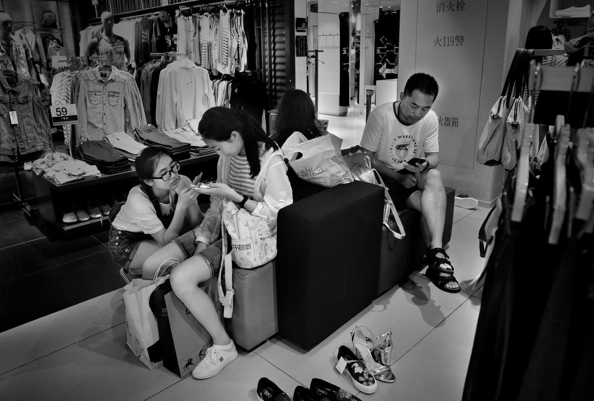 低头族 - 纪实, 上海, 城市, 我想和玛格南大师街