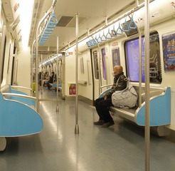 1649836