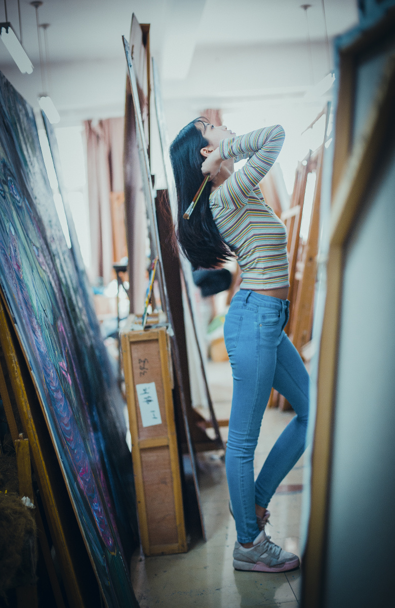 画室女孩 - 周末123 - 图虫网 - 优质摄影师交流社区