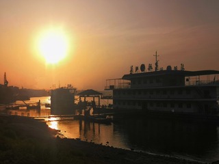 3562494
