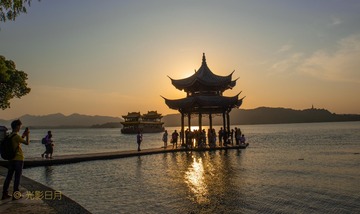 集贤亭