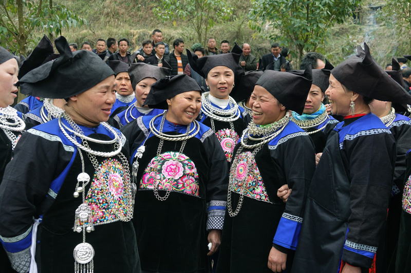 贵州三穗数千苗族同胞欢度祭桥节