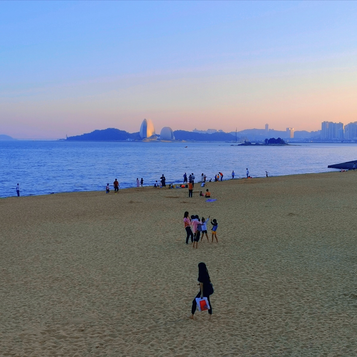 傍晚海边摄于珠海美丽湾