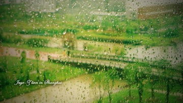 rainy days, rainy mood