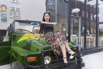 个个03