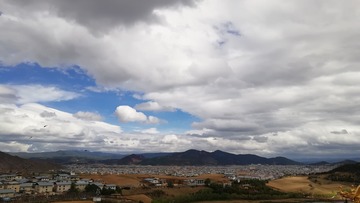 784708