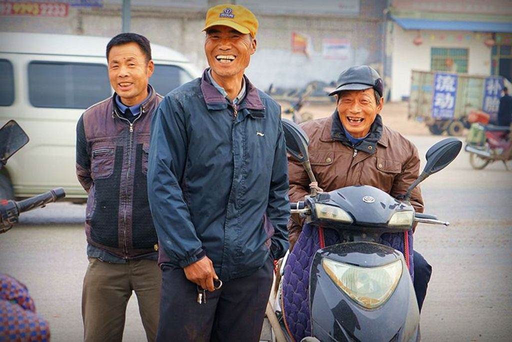 西(安)咸(阳)纺织城开发区劳务市场的候工者