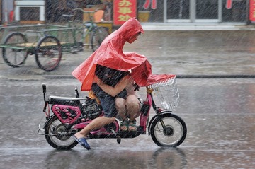 雨中情