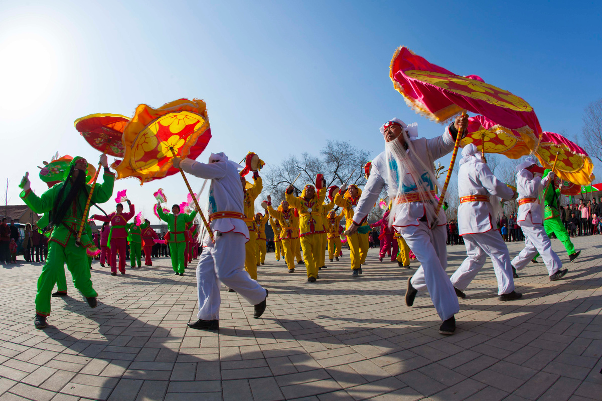 2016年2月20日,中国秧歌之乡山东济南市商河县各个村民间鼓子秧歌队走