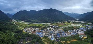 中国扶贫第一村