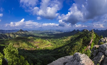 《岱崮风光》
