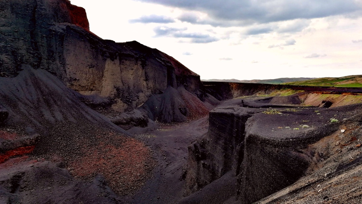 乌兰哈达苏木火山