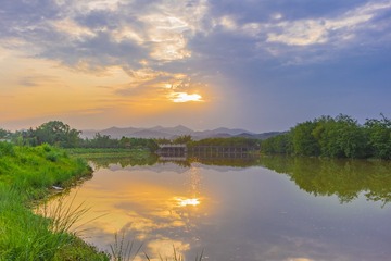 河镜