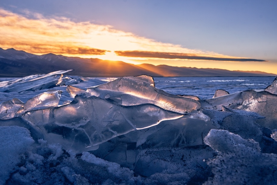 波浪堆积的冰-02