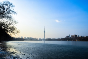 冬季的八一湖