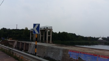 834310
