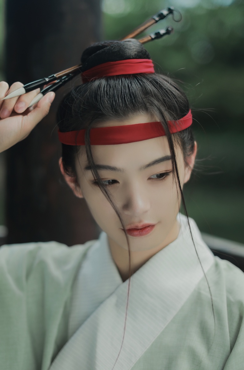 一组沈周简易cos出镜音妹妆造