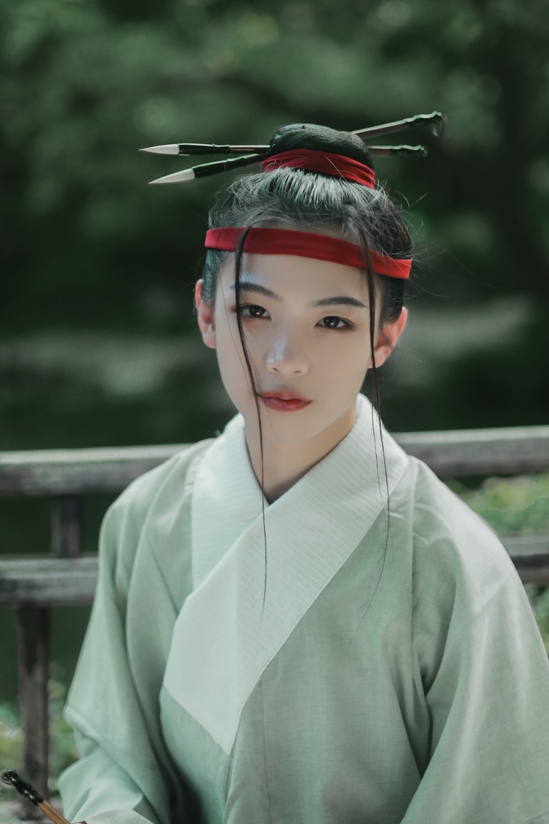 一组沈周简易cos出镜音妹妆造