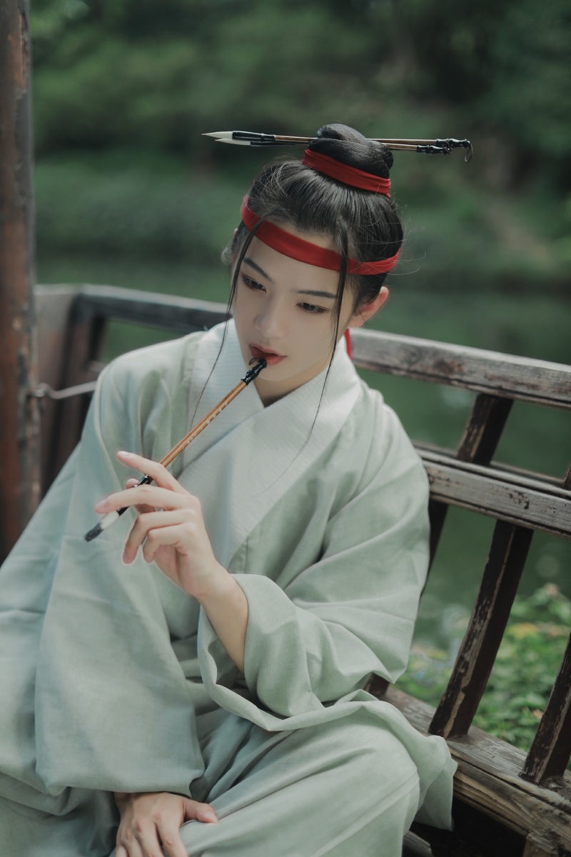 一组沈周简易cos出镜音妹妆造