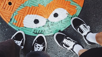 001