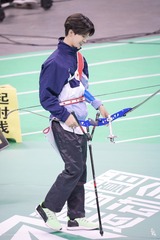 130318