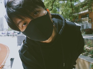 001
