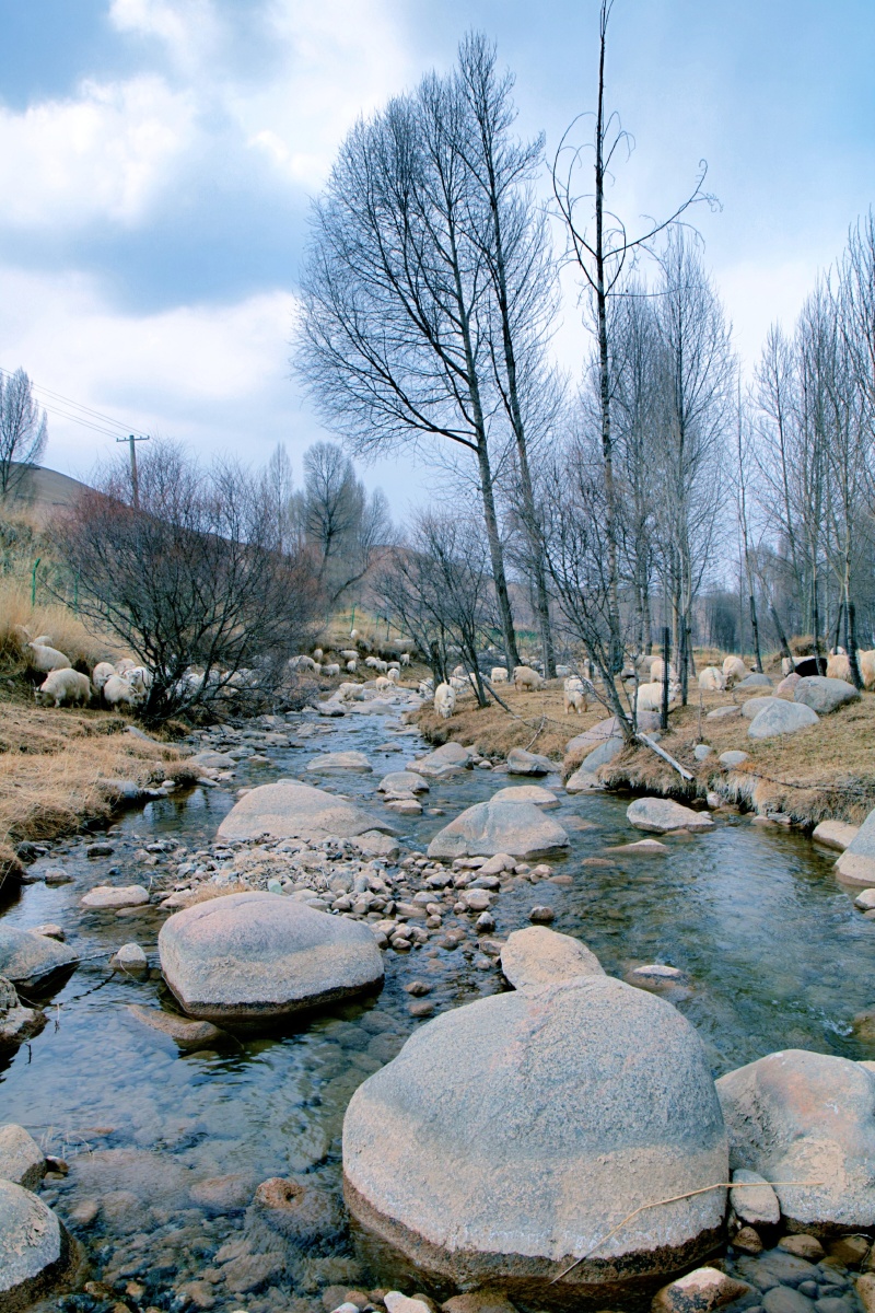 河西走廊张掖山丹县的初春