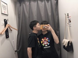 001