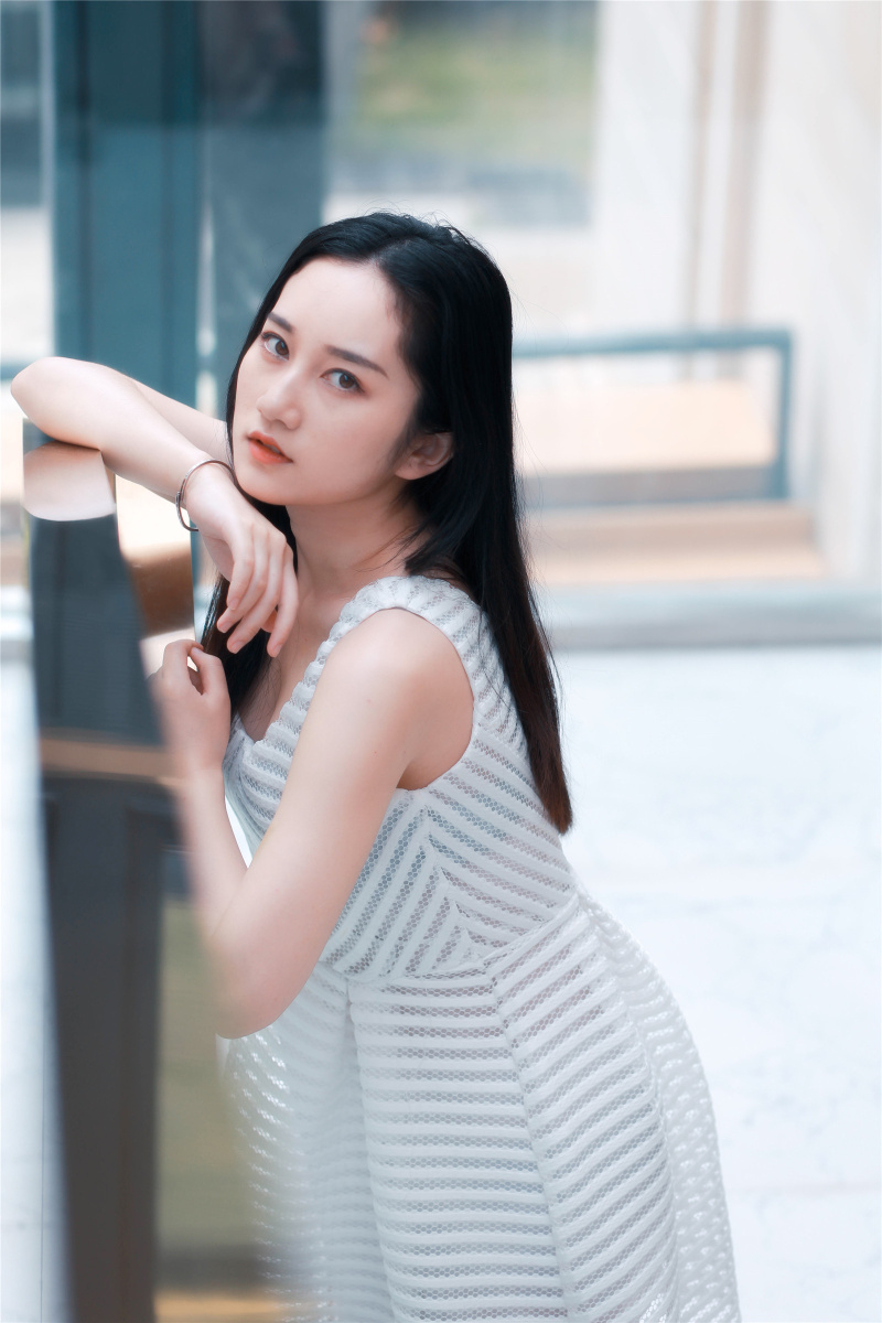 《阶梯女孩2》出镜:vikki 摄影:张昆