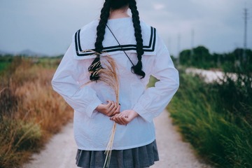 001