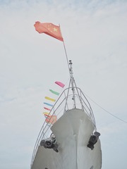 302888